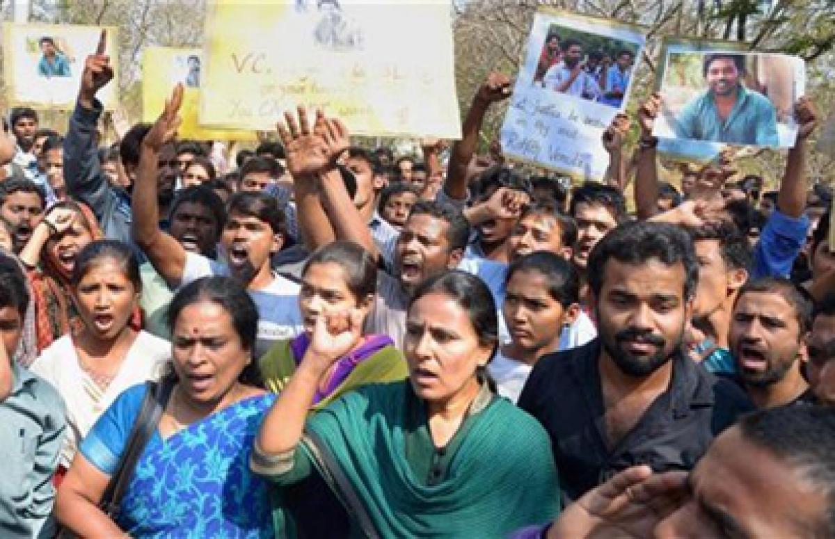 HCU bus tour demanding justice to Rohith Vemula concludes